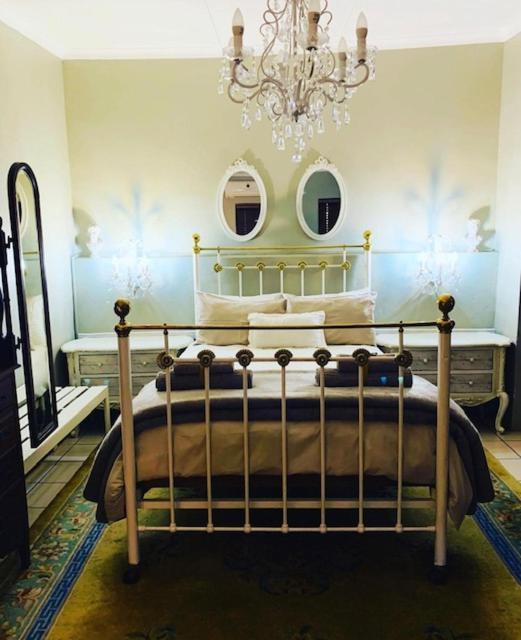 Lord Carnarvon Small Hotel エクステリア 写真